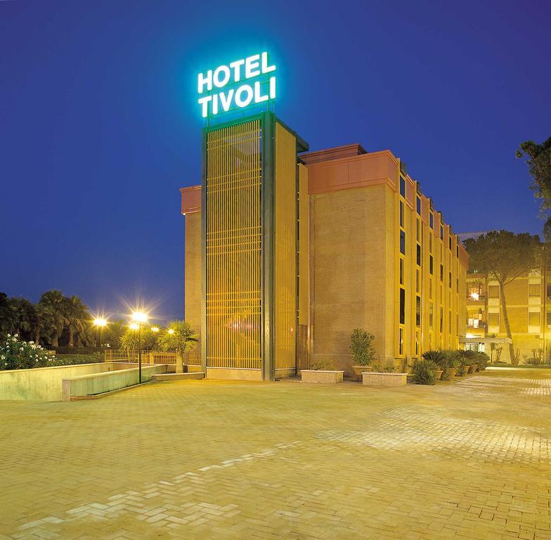 Hotel Тиволи Екстериор снимка